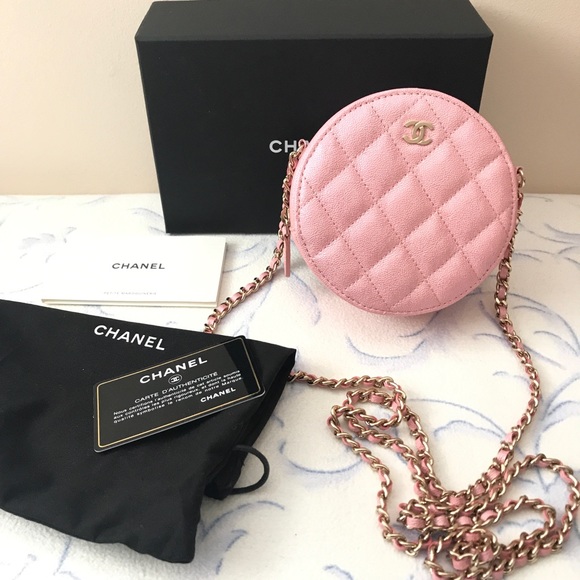CHANEL Handbags - ❌SOLD❌Chanel round clutch on chain